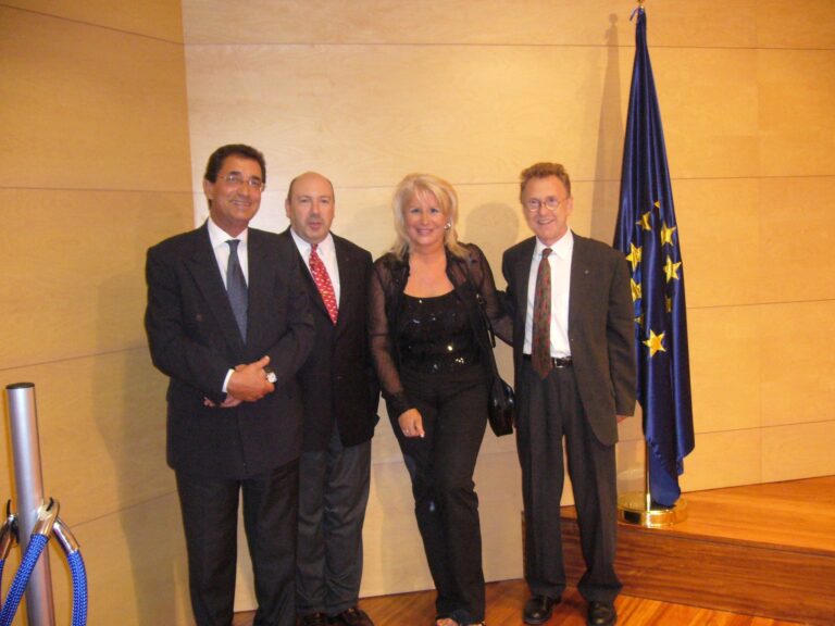 Rosa Collelldevall con Miquel Valls, Joan Gaspart y Enrique Lacalle en Barcelona, 2006